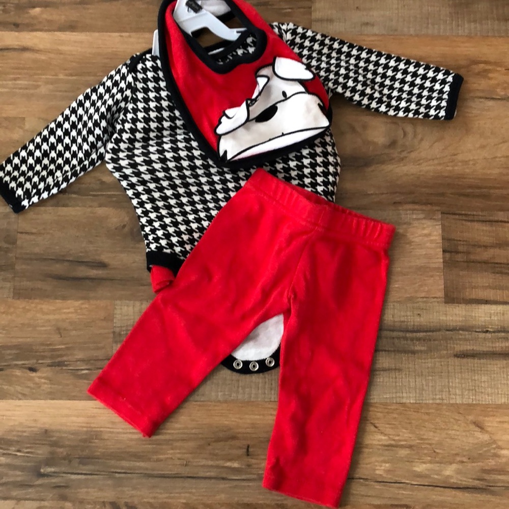 Baby girl size 3-6 month red black Scottie dog set